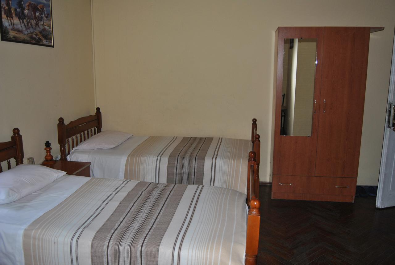 טיראנה Hotel Republika מראה חיצוני תמונה