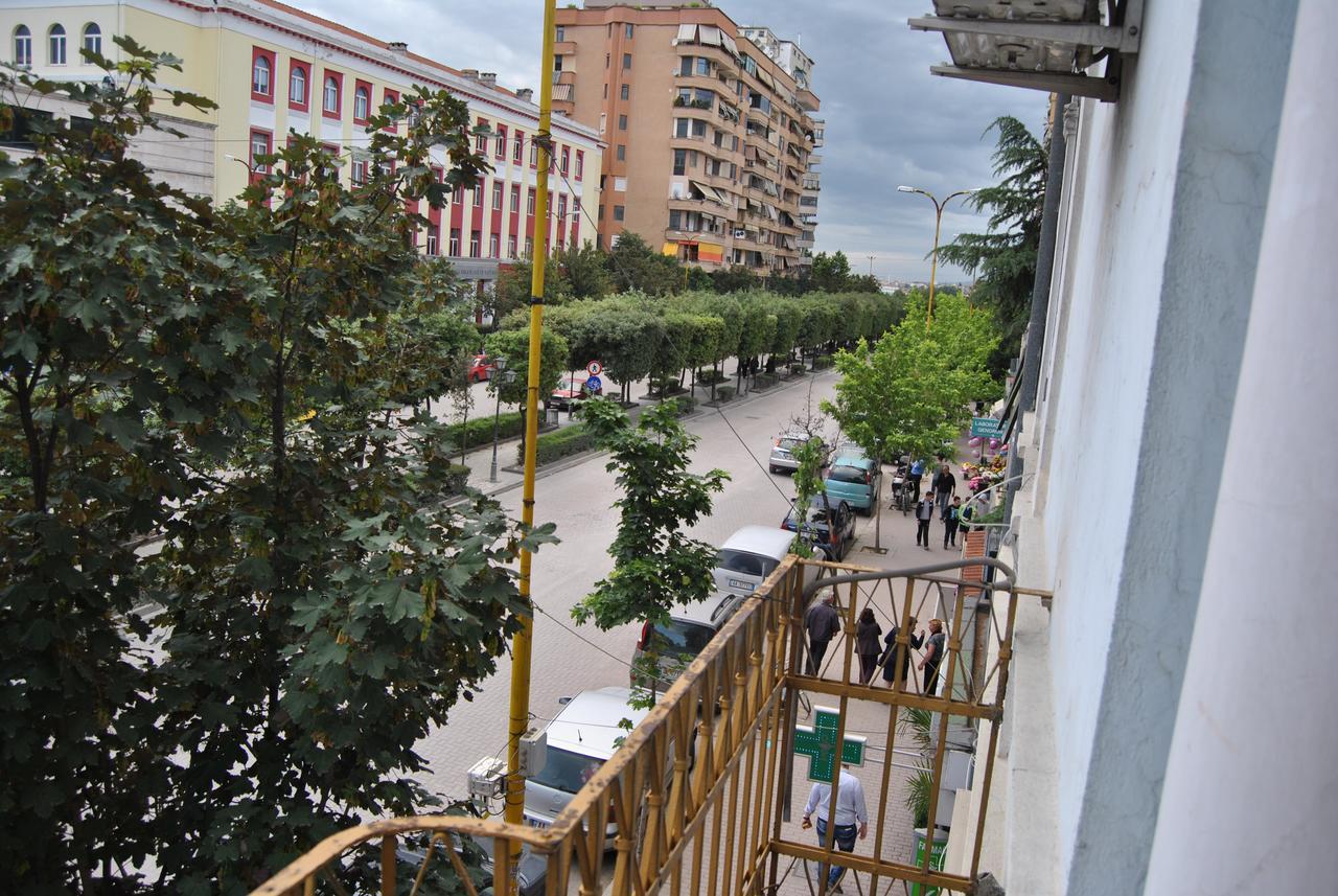 טיראנה Hotel Republika מראה חיצוני תמונה