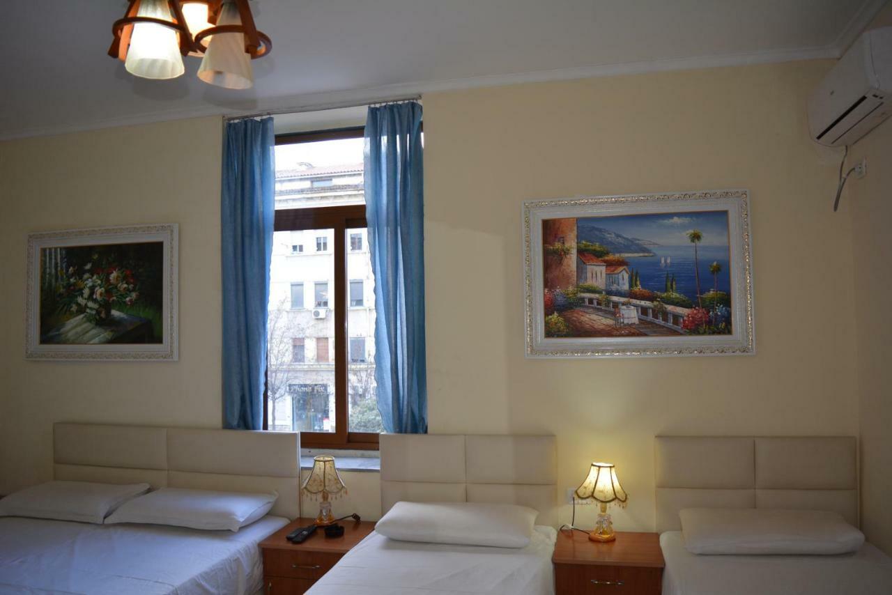 טיראנה Hotel Republika מראה חיצוני תמונה